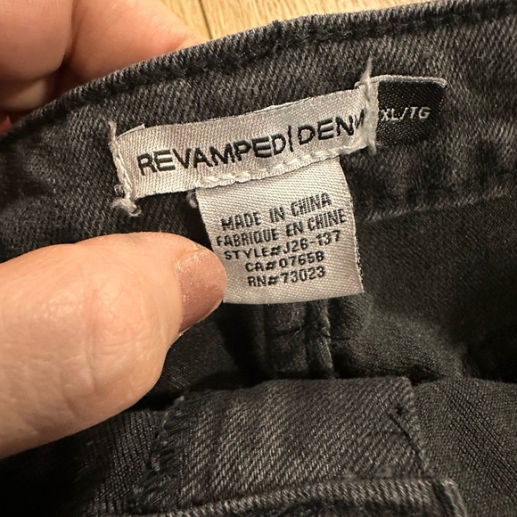 Revamped brand Black denim mini skirt with fringe detail #festivalvibes nwt - Picture 8 of 8